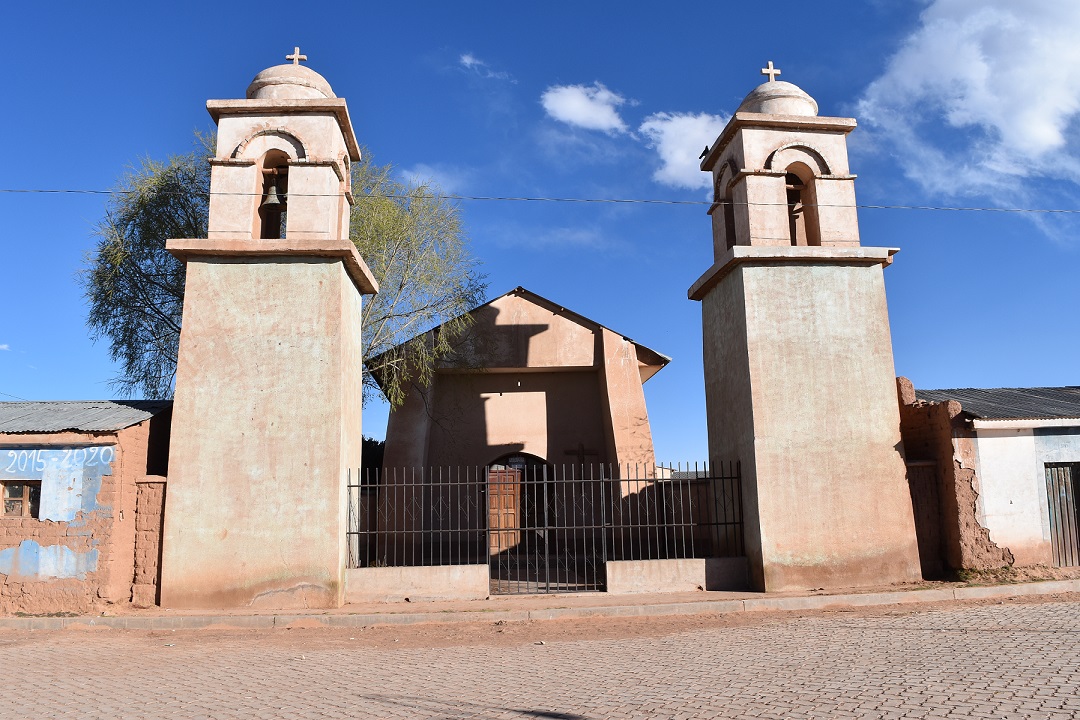 Iglesia de Chojña